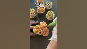 Buttercream Floral cupcakes piping tutorial #cupcake #cakedecorating #shorts