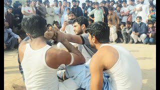 Bazo pakarna: faisal 2020:شاگرد استاد طلحہ دا۔:faisalabadi: Arm wrestling