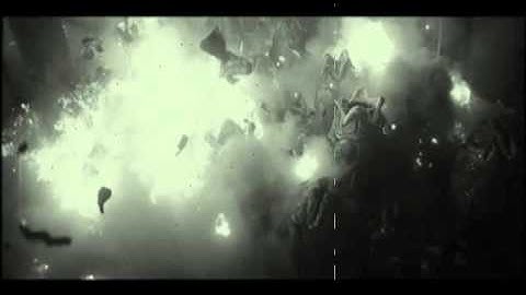 Facehuggers getting blown up!