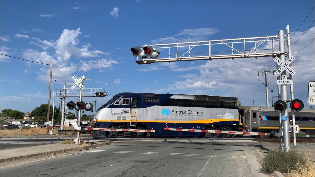 Amtrak CDTX 2005 San Joaquins Train 715 West Farmington Road Railroad