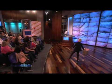 Marcia Cross Dunks for the Cure on Ellen