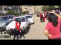 سيدة مصرية سكرانه ترقص رقصة مريبة خارج لجان الانتخابات 