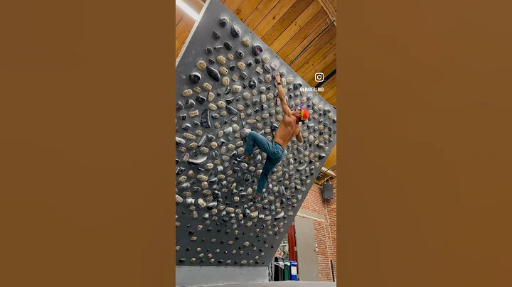 Tension Board 2 - “The Host Star” V8 Classic at 40°