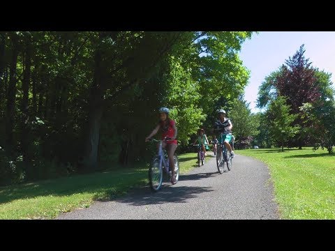 Vidéo: Comment Explorer La Région Viticole Du Niagara à Vélo