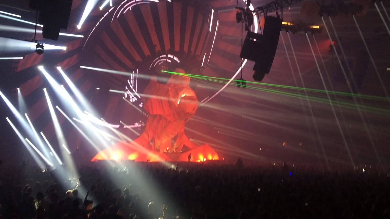 Noisecontrollers - So High live@Qlimax 2014