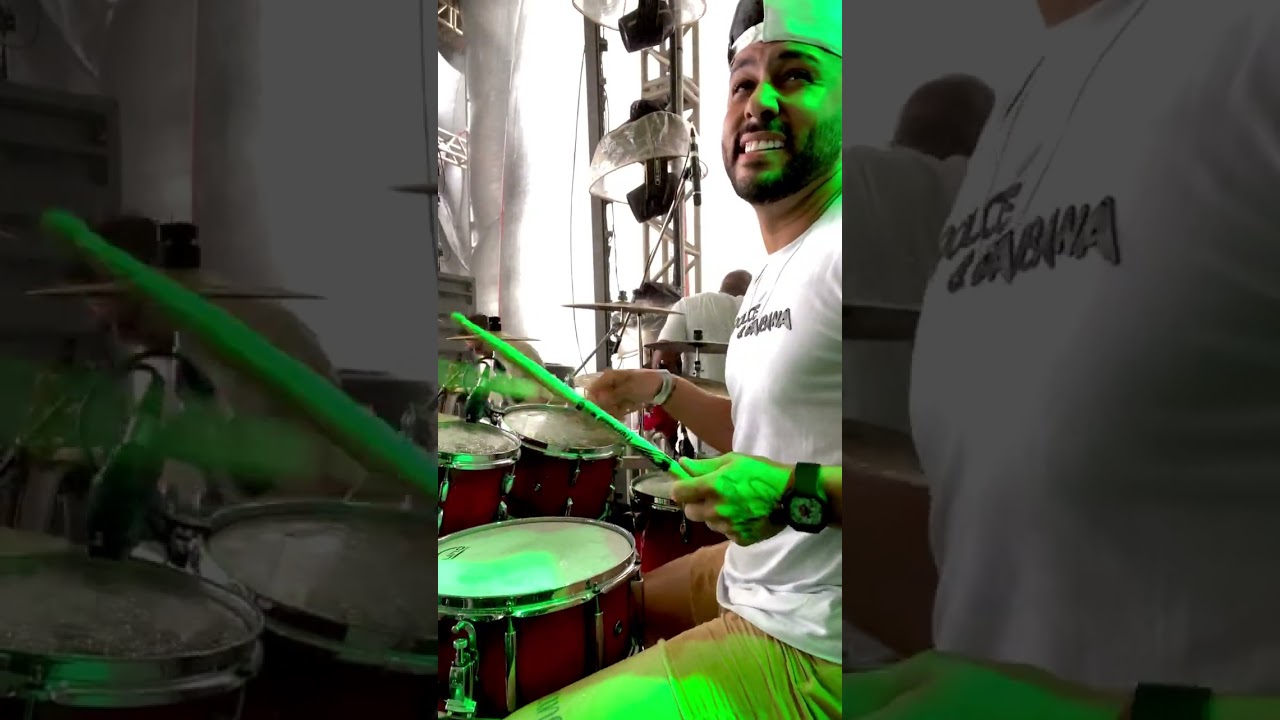 OLHA OQUE ACONTECEU NO SHOW DA VIRADA / FELIZ ANO NOVO