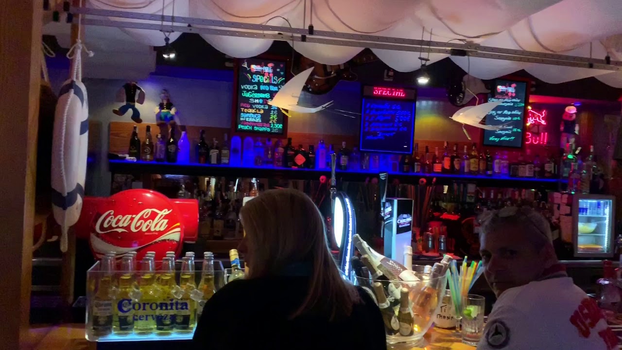 Es Canar nightlife YouTube