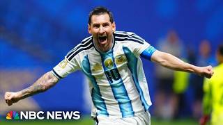 Argentina scores three goals to stun Egypt in World Cup match screenshot 1