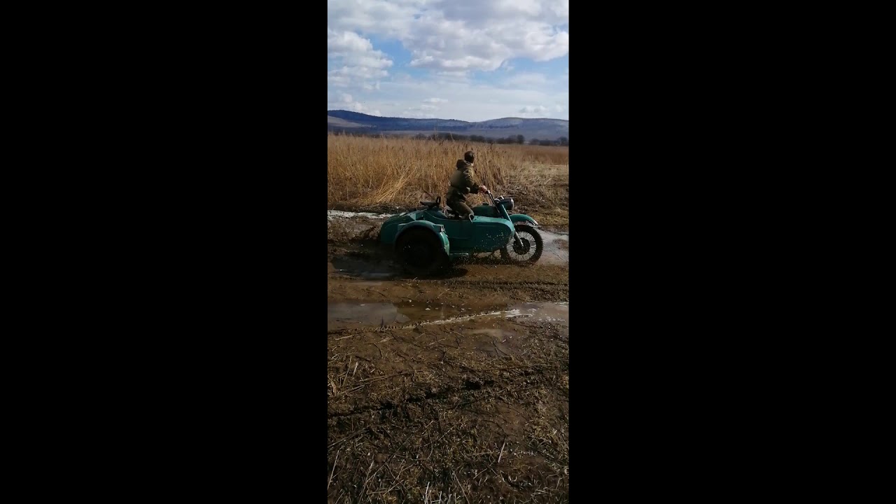 Проходимость урала весной по грязи - YouTube