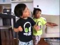 2歳2ヶ月双子♪アンパンマン～リンリンのダンス