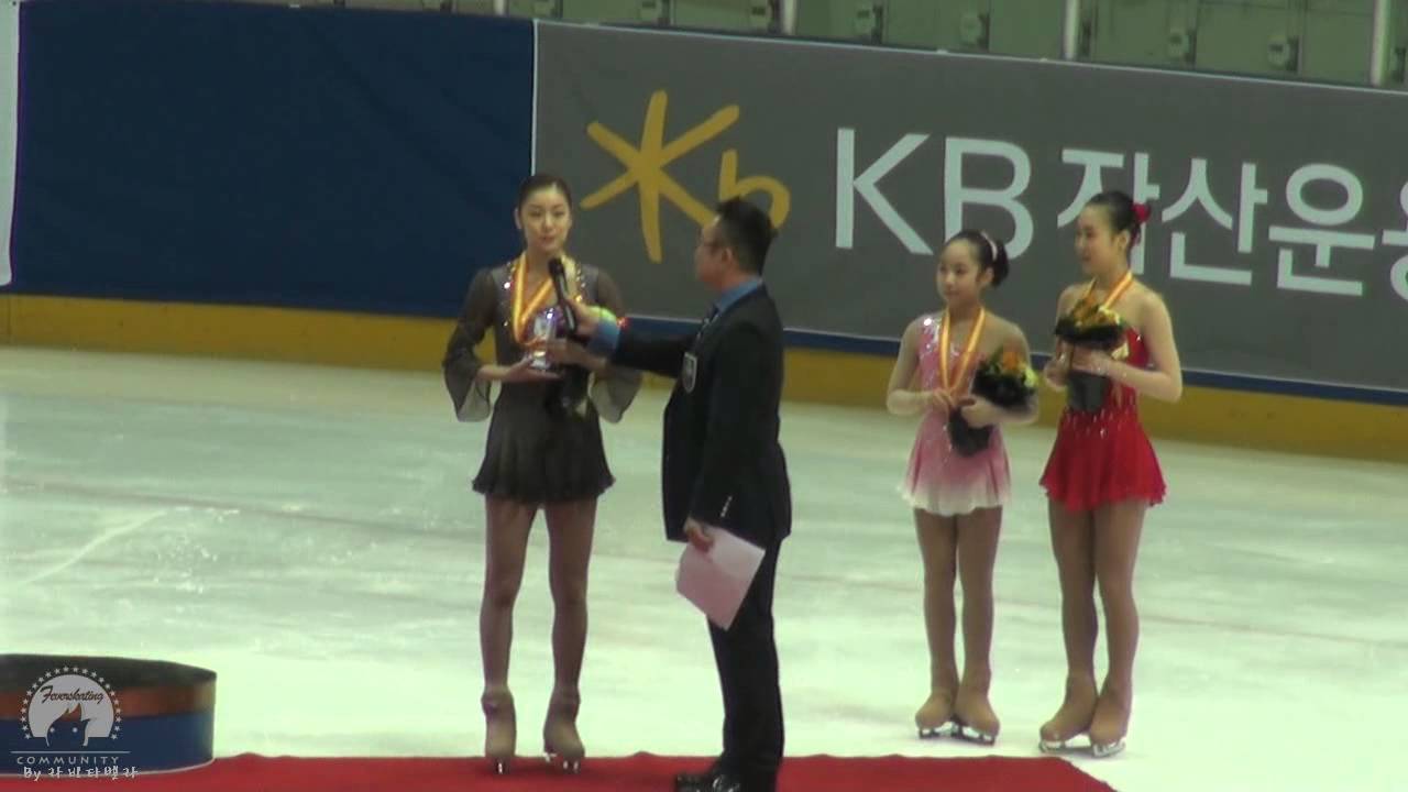 130106-Yuna Kim-Victory Ceremony-Korea Figure Skating Championship 2013.avi