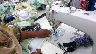 Back tape top stitch with main label