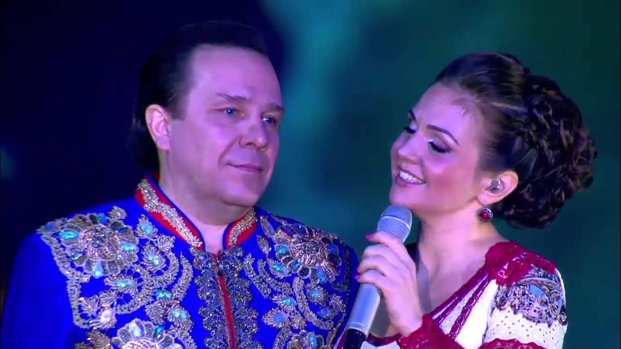 И нисколько мы с тобой не постарели-красивые картинки. И нисколько мы не постарели песня слушать. И нисколько мы не постарели песня слушать. И нисколько мы с тобой не постарели слушать. И нисколько мы не постарели песня слушать.