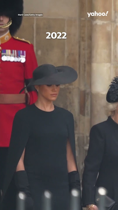 Meghan Markle's curtsy in 2017 vs 2022 | #shorts #yahooaustralia