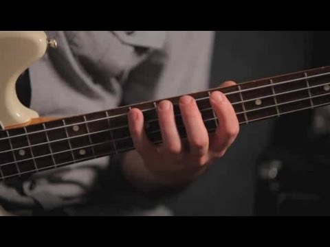 how-to-play-a-one-octave-scale-|-bass-guitar