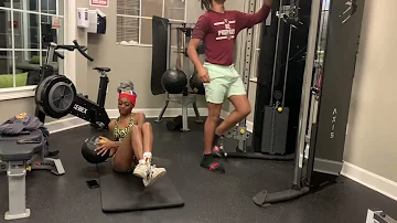 WORKOUT INSTRUCTOR PRANK ON BOUJEE GIRL IN THE GYM 🏋️‍♀️😂