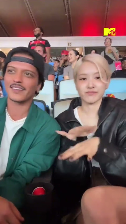 APT. (ROSÉ & Bruno Mars) M/V OUT NOW! ∙ lnk.to/ROSE_BRUNO_APT… ∙#ROSÉ #로제 #BrunoMars