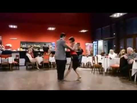 EDITH PAEZ con VICTOR MADRIZ EN MILONGA VIVA! COLONIA DE SACRAMENTO , URUGUAY.
