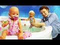 Puppenvideo für Kinder mit Barbie. 3 Folgen am Stück. Spielzeug Video auf Deutsch.