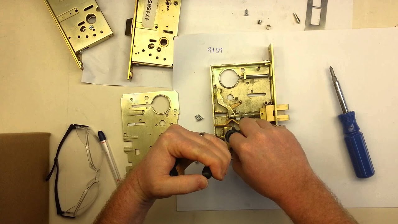 9159 - Rehanding and Flipping Latch - Accurate