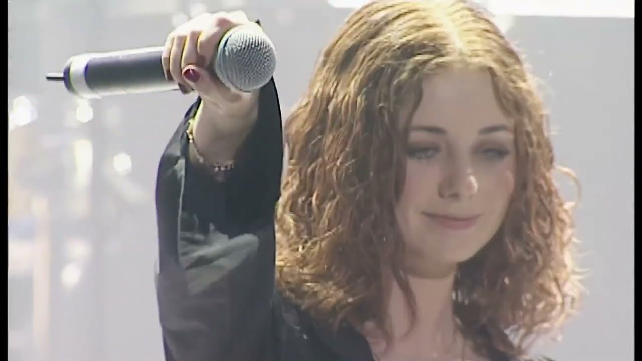 Юля катина. Shakira тур 2006. Shakira тур 2006 Trauses. Shakira Concert.