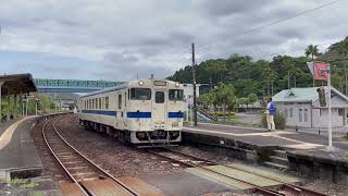 JR日南線　青島駅のキハ40　JR Nichinan Line Aoshima Station　(2022.4)