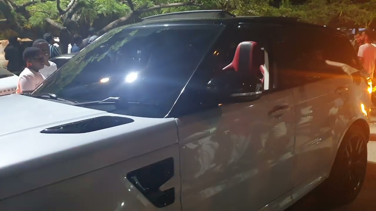 MIDNIGHT PIT STOP VIBES. 🌙