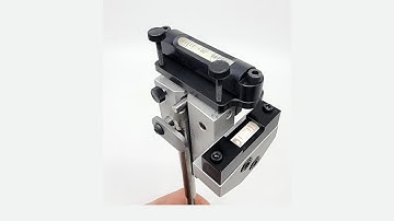 Robins NEW Dual Axis Level