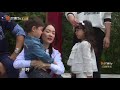 爸爸去哪儿5 精彩看点 收获小泡芙迷妹一枚 霍思燕这是要用全部身家来追星啊 Dad Where Are We Going S05 爸爸去哪儿官方频道 爸爸去哪儿5 精彩看点 收获小泡芙迷妹一枚 霍思燕这是要用全部身家来追星啊 Dad Where Are We Going S05 爸爸去哪儿官方频道