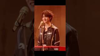 #苏新皓 Pure Youth Voice! Su sings “The Most Dazzling Folk Style” #披荆斩棘 2025 Finale苏新皓弹唱《最炫民族风》好清亮的少年音