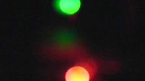 Zeitlupe: Vom GPS-Modul (rot), bzw. vom DCF77-Modul (grün) abgeleitetes Sekundensignal.