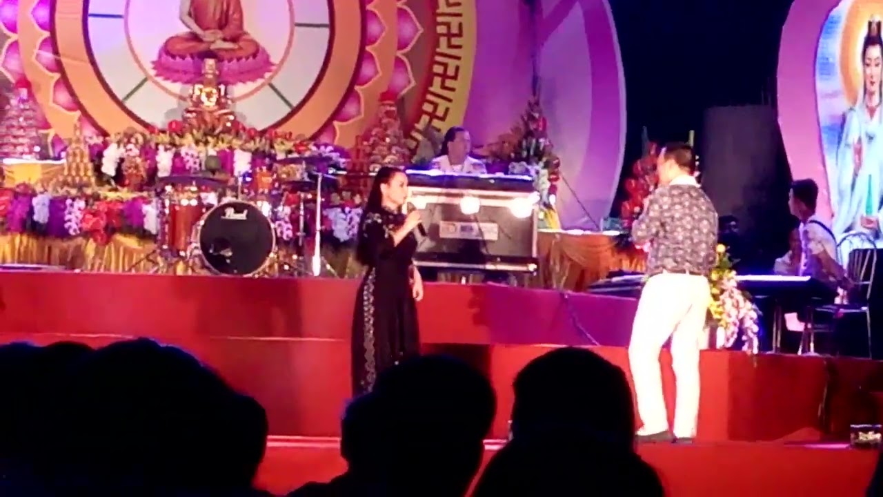 Trách ai vô tình Phi Nhung tại Bắc Ninh