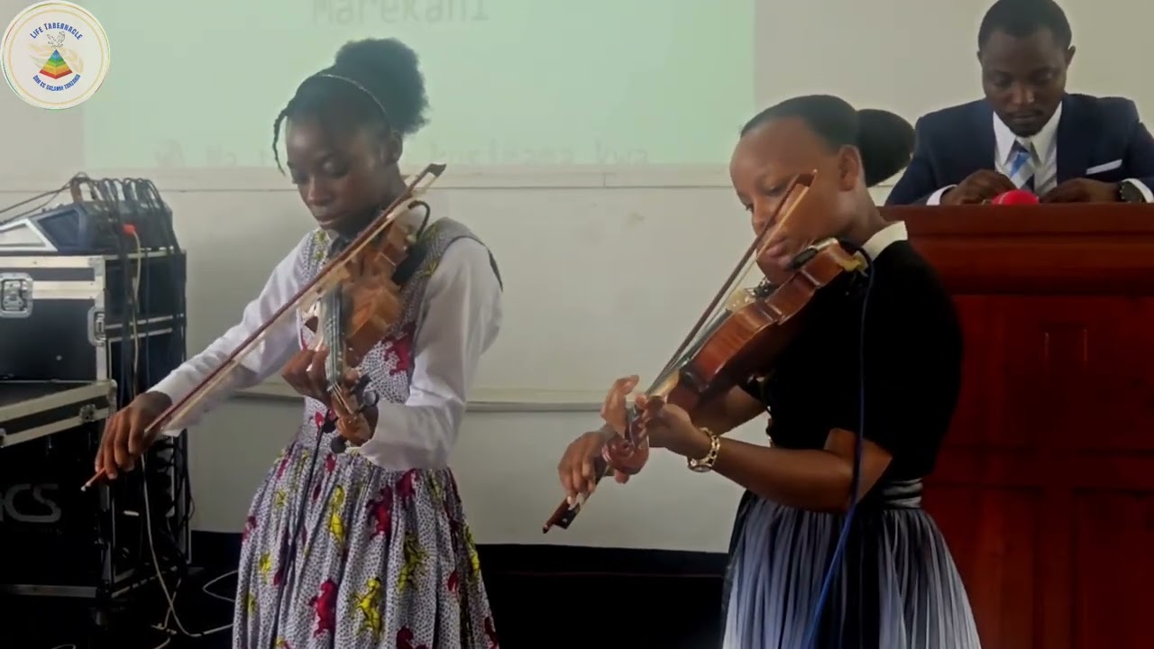 Yesu Kwetu Ni Rafiki - Sis Mamy 