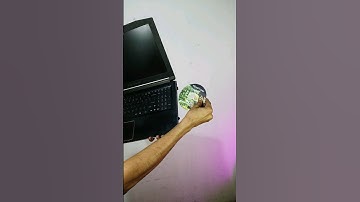 I tried running an old Game 🎮 on an extremely OLD laptop 💻 #shorts