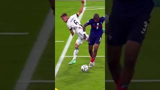 Kante And Kimpembe Working Together To Stop Kimmich