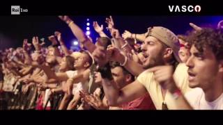 Video thumbnail of "Vasco Rossi - Vivere (Live Modena Park 01.07.2017)"