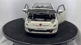 Fiat 500 in white 2007, 1:24 scale diecast car model from Bburago, 18-22106