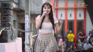 CIDRO AYU VAGANZA CAMERA SAMPING