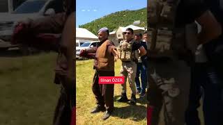 Soldiers can't stand Sofi Omer's dance