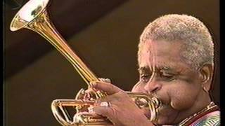 Vignette de la vidéo "Dizzy Gillespie and B.B. King sing and play together BABY I'M HARD OF HEARING MAMA"