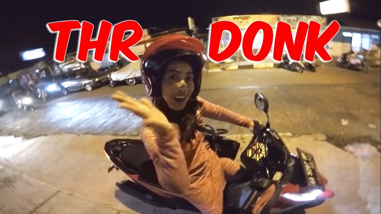 Kompilasi Kejadian Unik Lucu Gadis Di Jalan Raya Part 2 YouTube Kompilasi Kejadian Unik Lucu Gadis Di Jalan Raya Part 2 YouTube