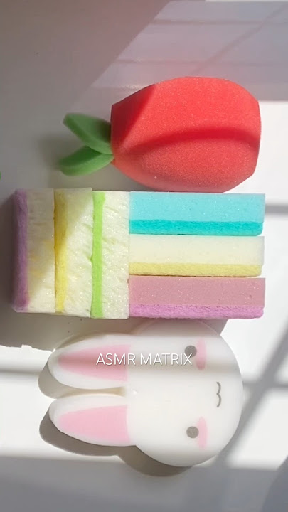 ASMR crispy dry kitchen sponge ripping - scours off #satisfying #spongeasmr