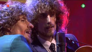 Video thumbnail of "DWDD terugblik op de maand oktober met huisband Tangarine"