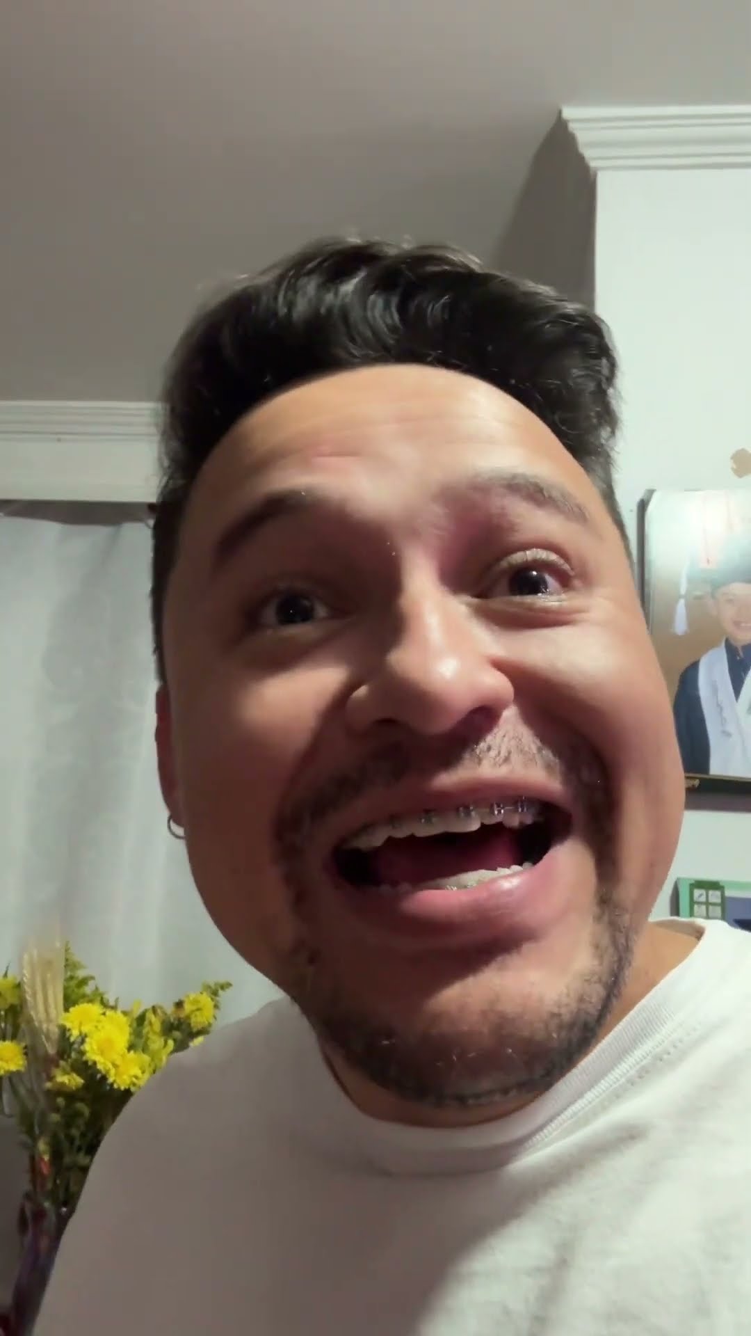 Neyfer come hamburguesa y la sopa no #humor #cosasdefamilia #comedia #humorfamiliar #comedy