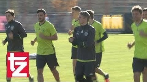FC Bayern and DieMannschaft Meet vesves Greet ;-)