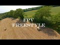 Fpv freestyle au dessus des champs