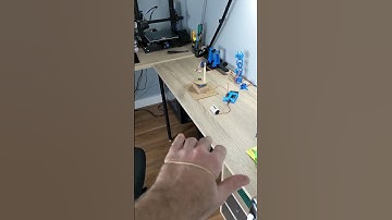 Probando el control a distancia #microbit #cienciadivertida #robóticaeducativa #minirobot #shorts