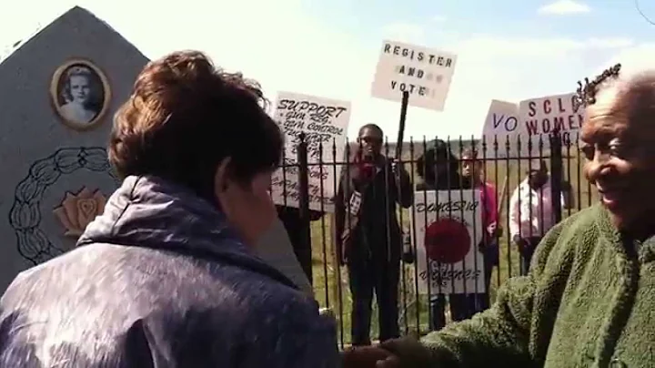 Evelyn Gibson Lowery and Naomi Barber King at the ...