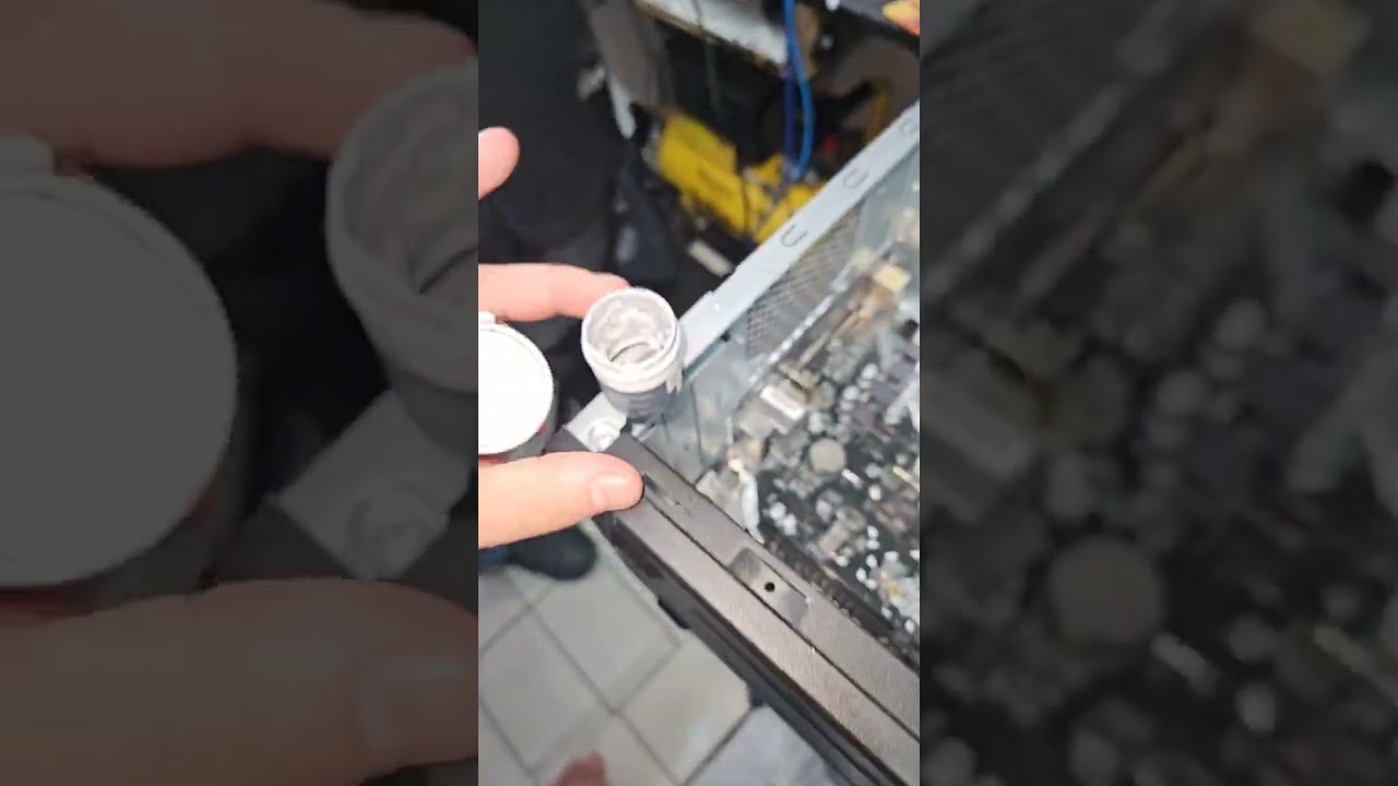 Pasta térmica branca 1.2W/mkv ideal uma cooler Master gel maker 11W/mkv