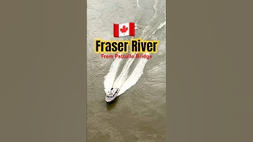 Speed boat 🛥️ Fraser River captured from Pattullo Bridge #newwestminister #canada #vancouver 🇨🇦
